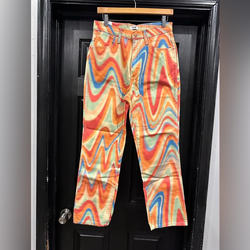 New Wrangler high rise straight jeans